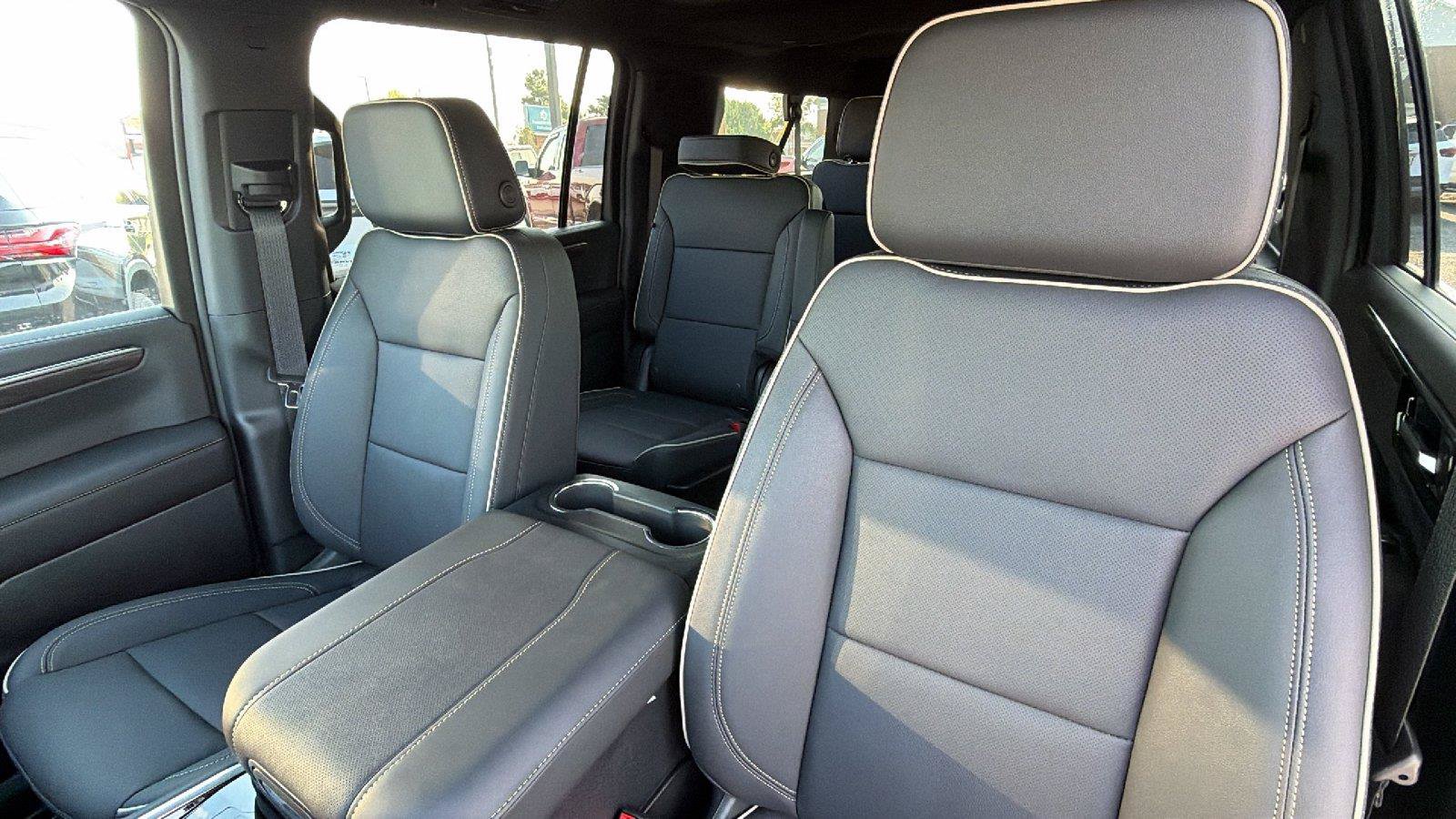 New 2026 Chevrolet Suburban Premier AWD/4WD image 5