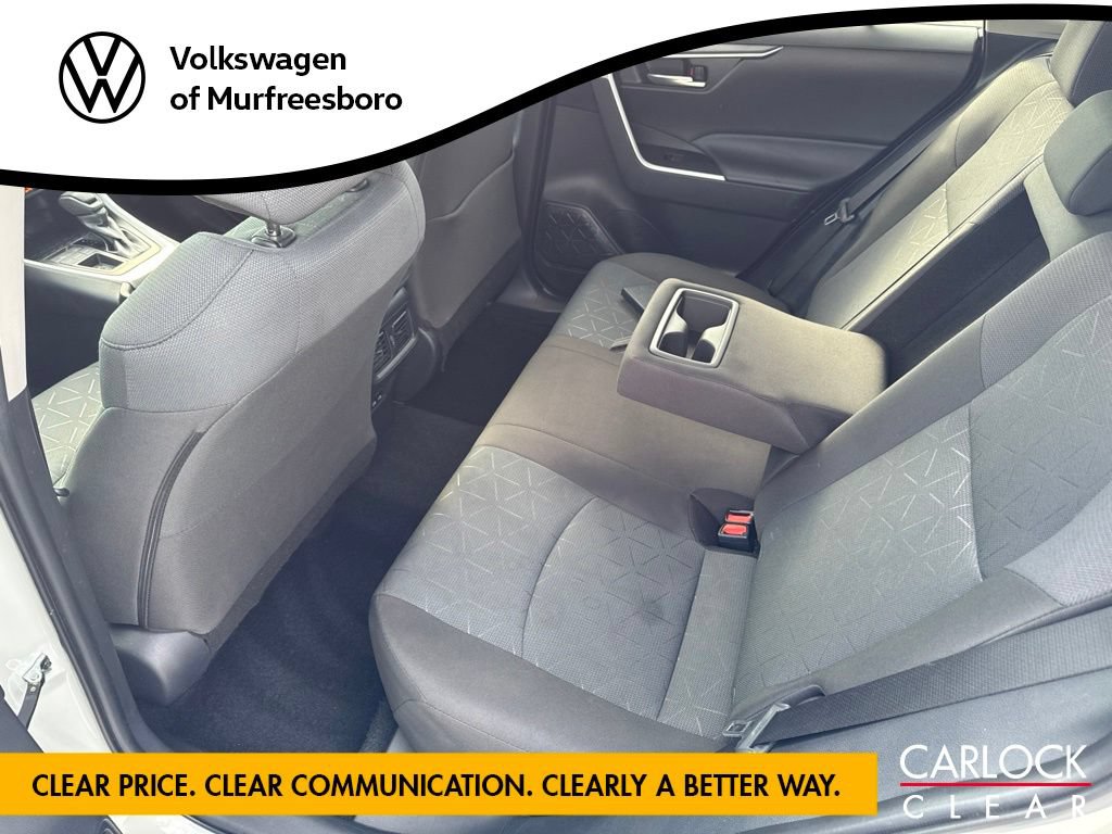 Used 2025 Toyota RAV4 XLE FWD image 10