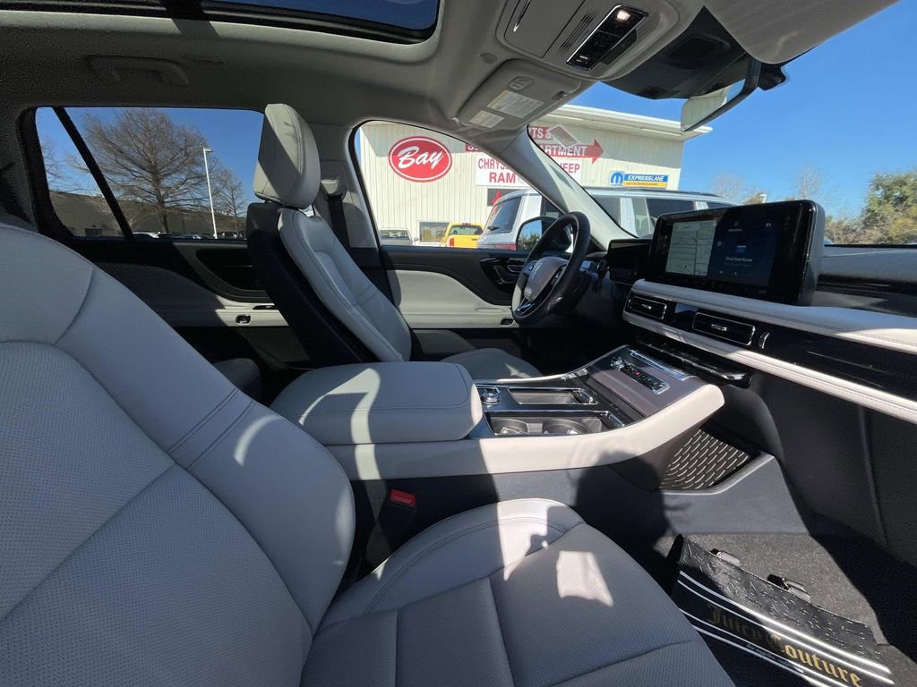 New 2026 Lincoln Aviator 2WD image 18