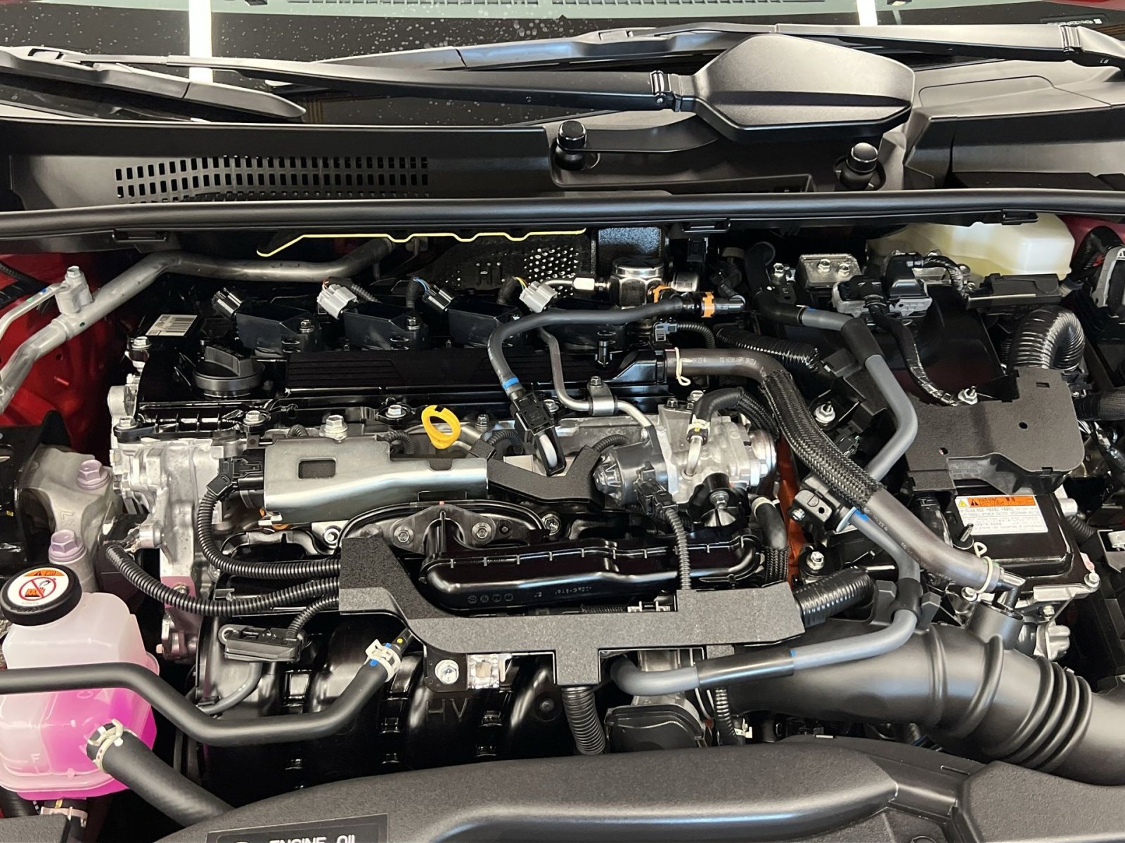 Used 2024 Toyota Prius XLE AWD/4WD image 25