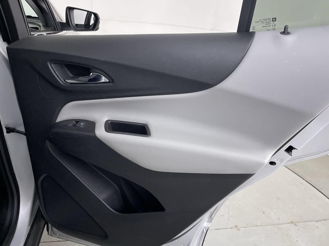 Used 2019 Chevrolet Equinox LT AWD/4WD image 21
