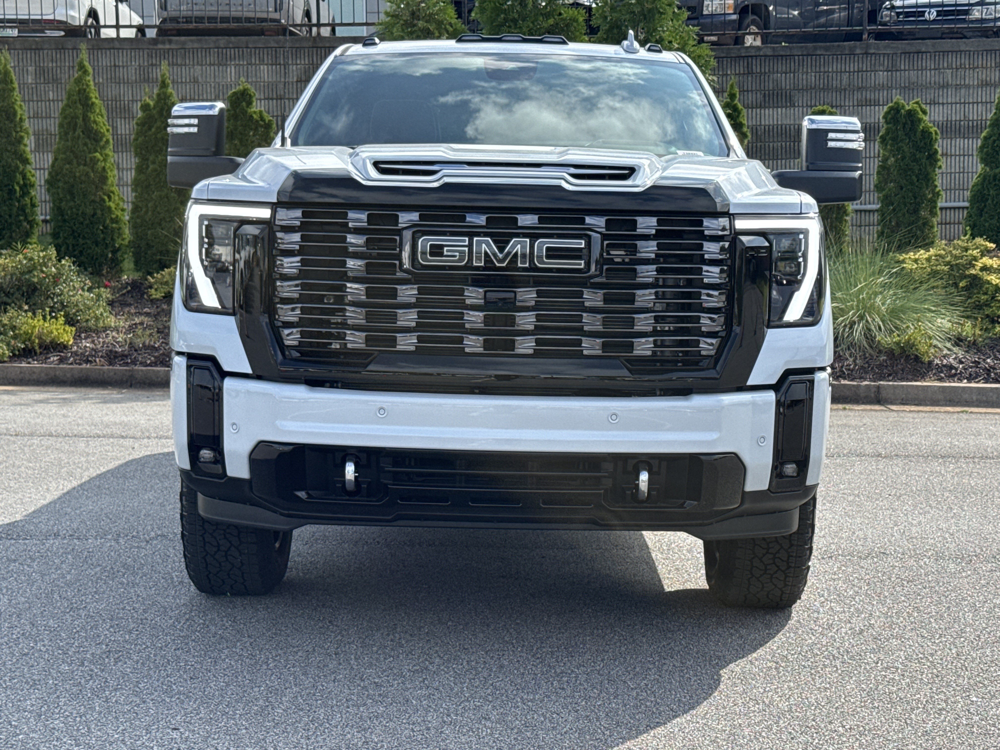 New 2026 GMC Sierra 2500 Denali Ultimate AWD/4WD image 3