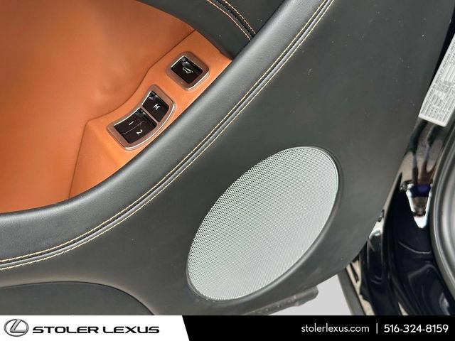 Used 2018 Bentley Bentayga AWD/4WD image 17