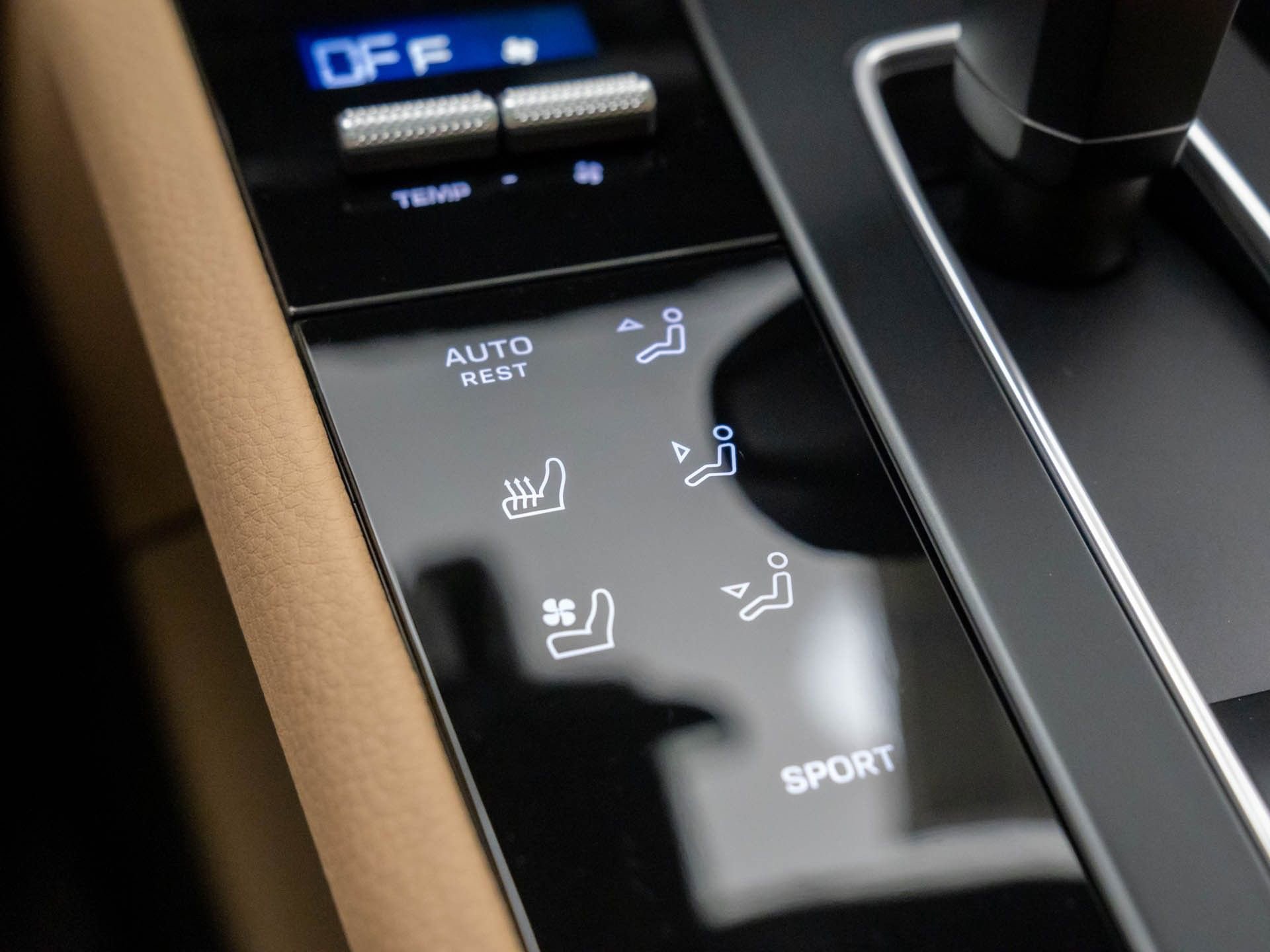 Certified 2026 Porsche Macan image 22