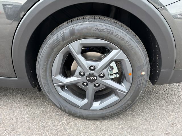 New 2026 Kia K4 FWD image 25