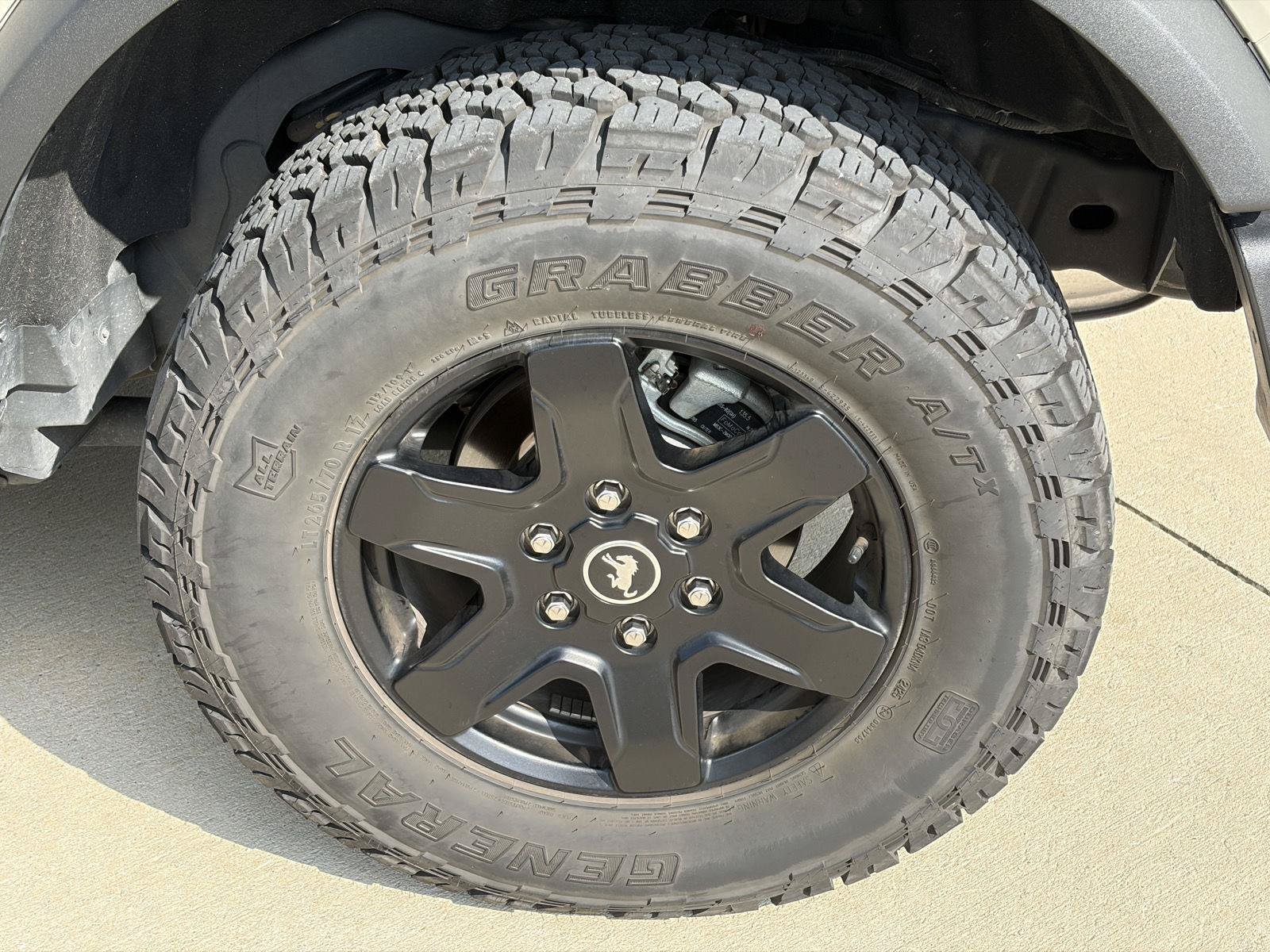 Used 2025 Ford Bronco Outer Banks AWD/4WD image 23