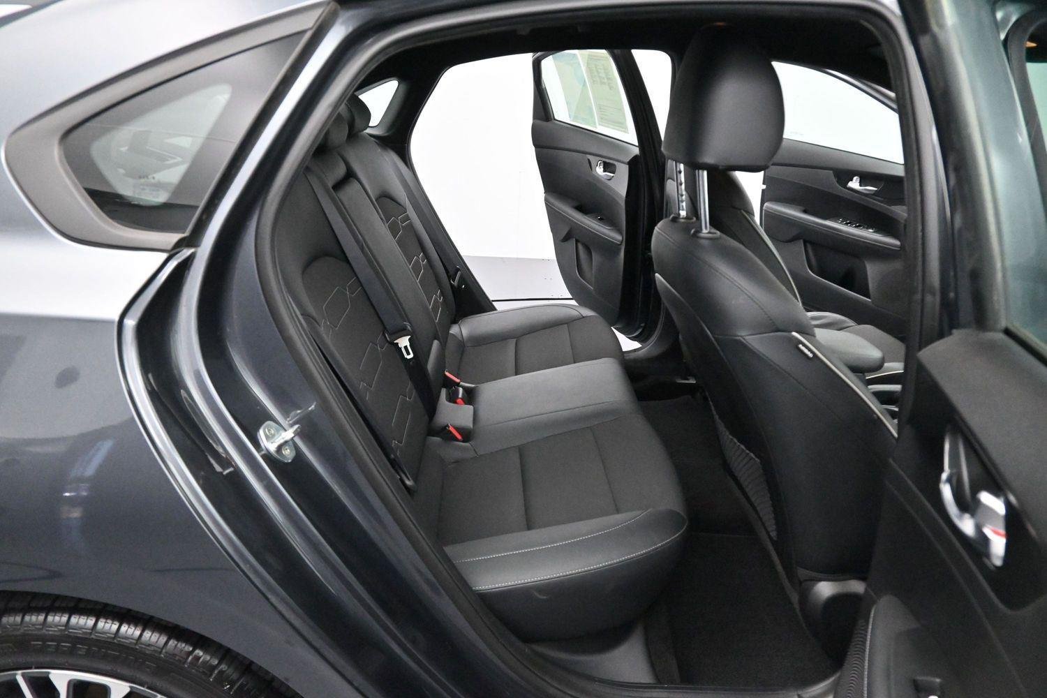 Used 2022 Kia Forte GT-Line FWD image 29
