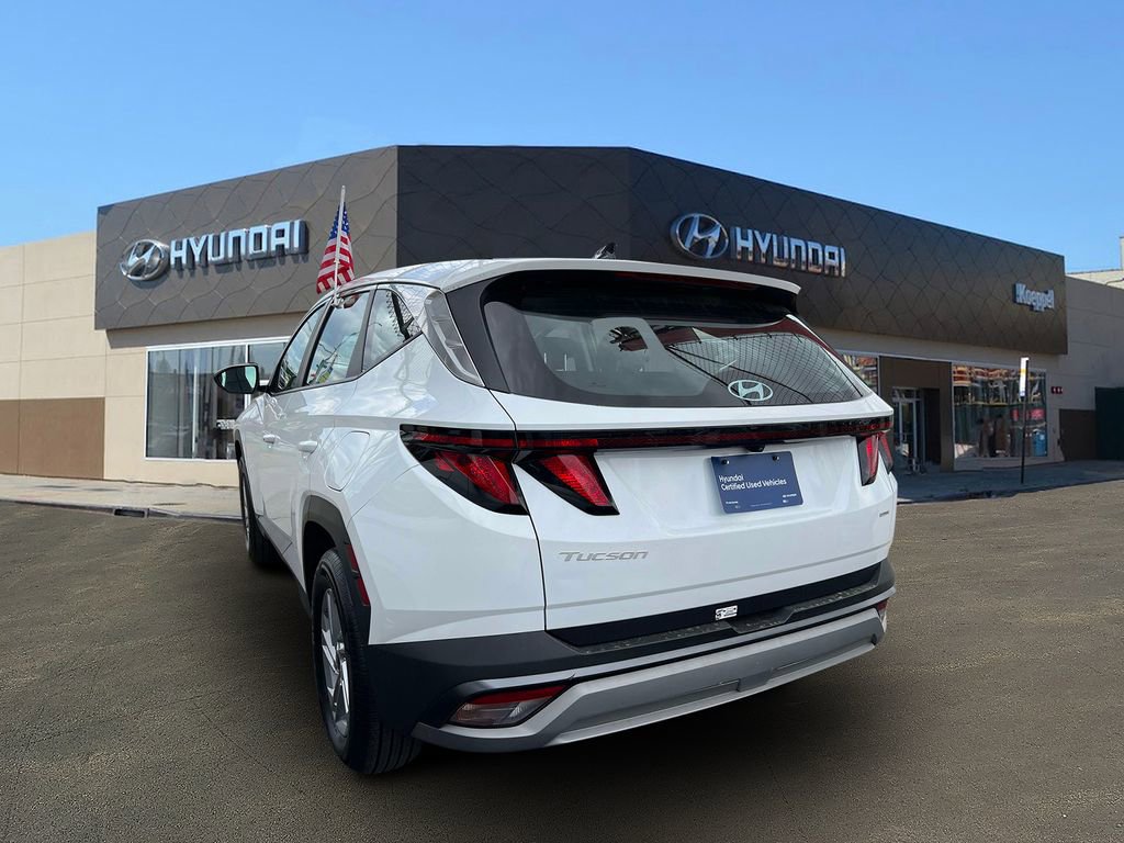 Certified 2025 Hyundai Tucson SE AWD/4WD image 5