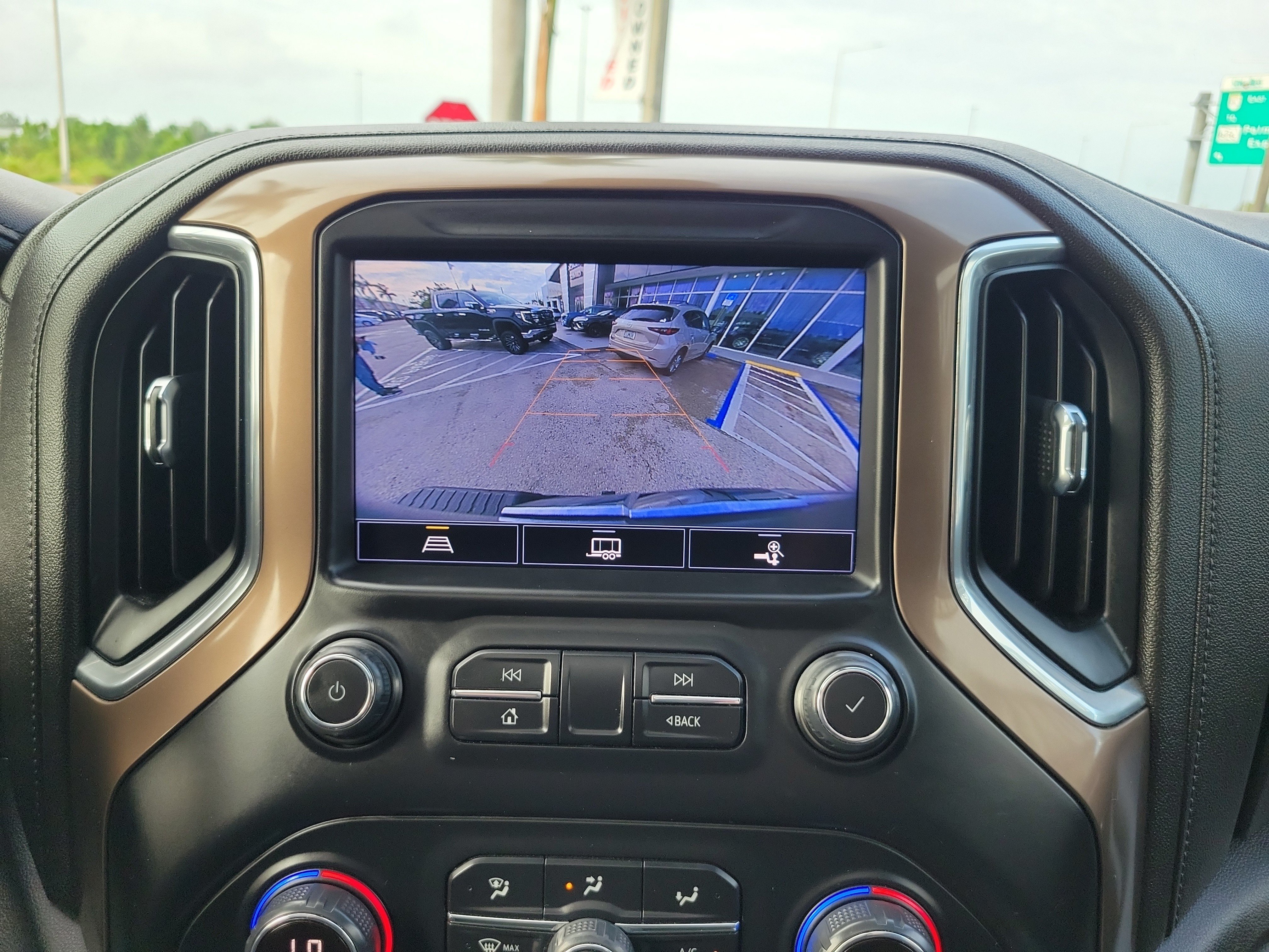 Used 2021 Chevrolet Silverado 1500 High Country RWD image 10