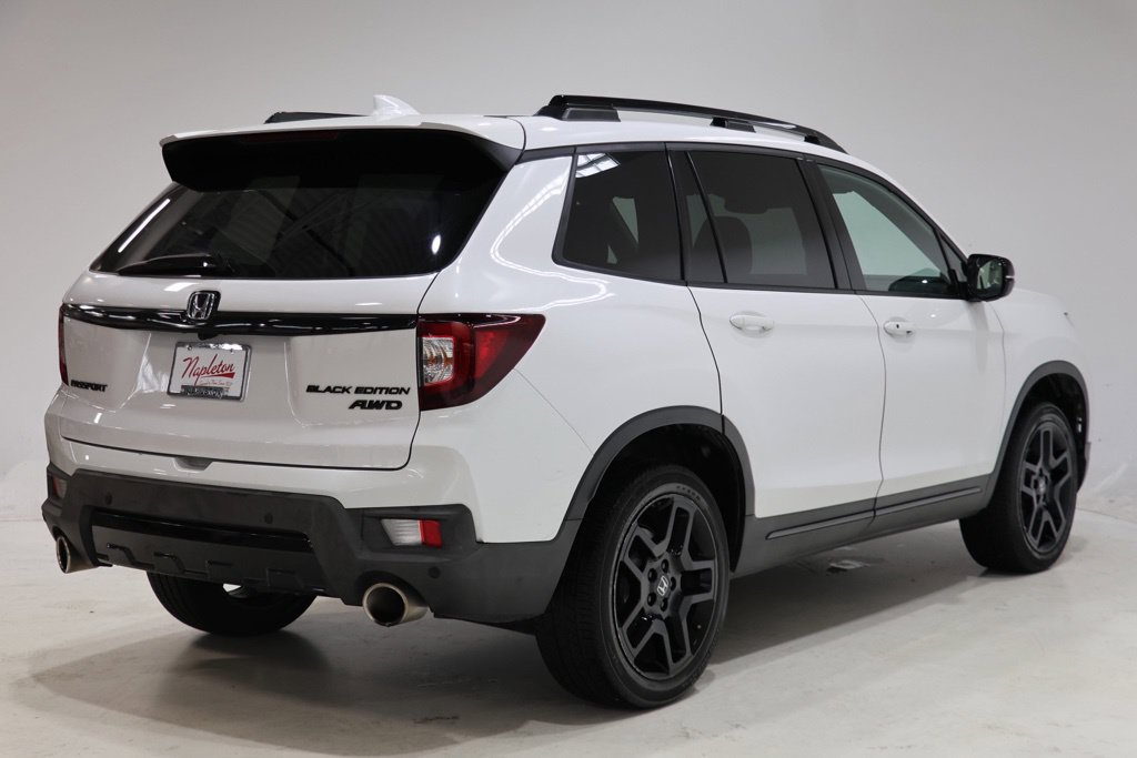 Used 2024 Honda Passport Black Edition image 8