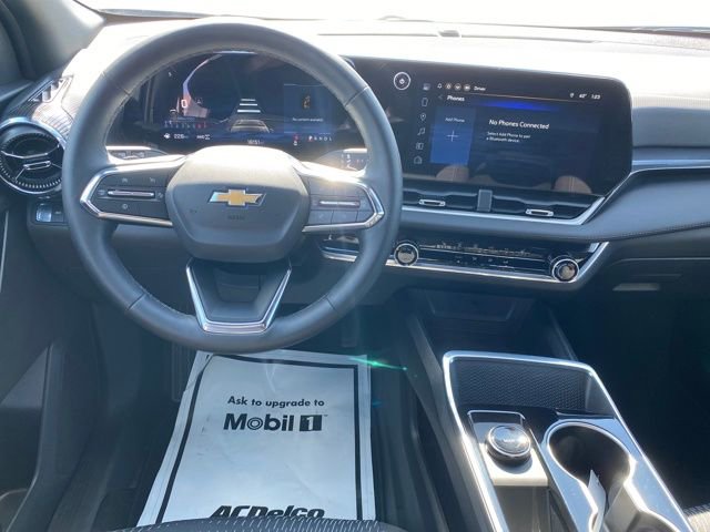 Used 2026 Chevrolet Equinox LT image 8