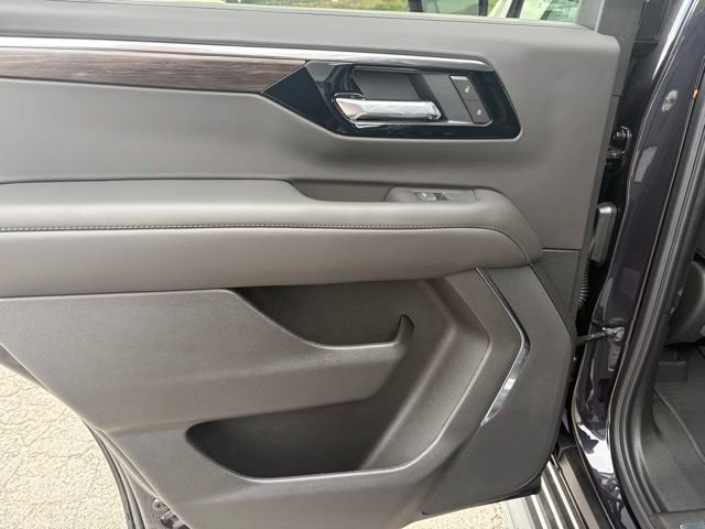 New 2026 Chevrolet Tahoe LT w/ LPO, Dark Essentials Package AWD/4WD image 23