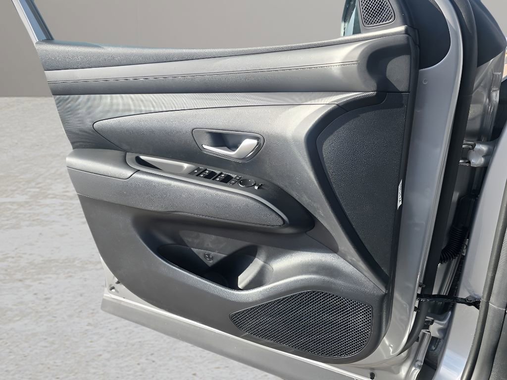 New 2026 Hyundai Tucson SE image 17