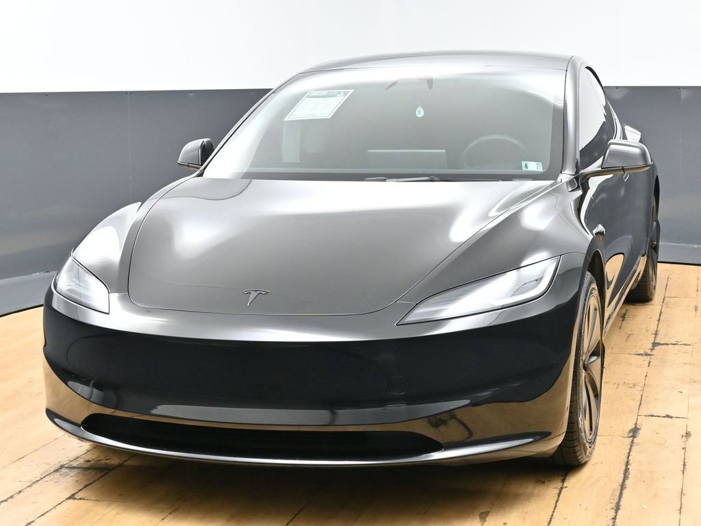 Used 2024 Tesla Model 3 Standard Range image 4