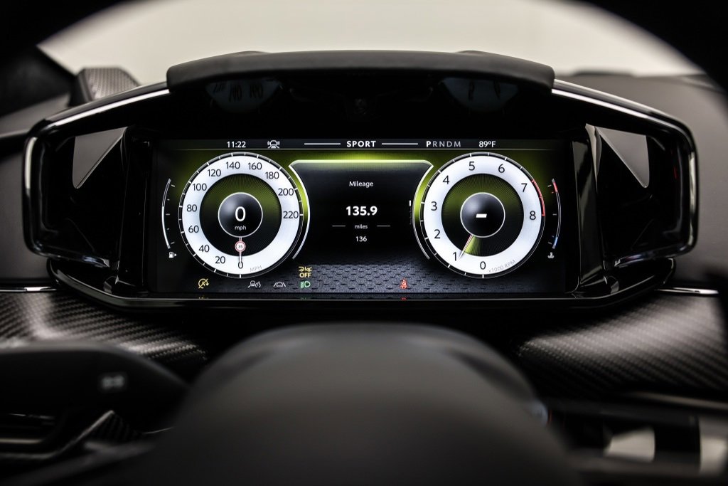 New 2025 Aston Martin V8 Vantage Coupe image 16