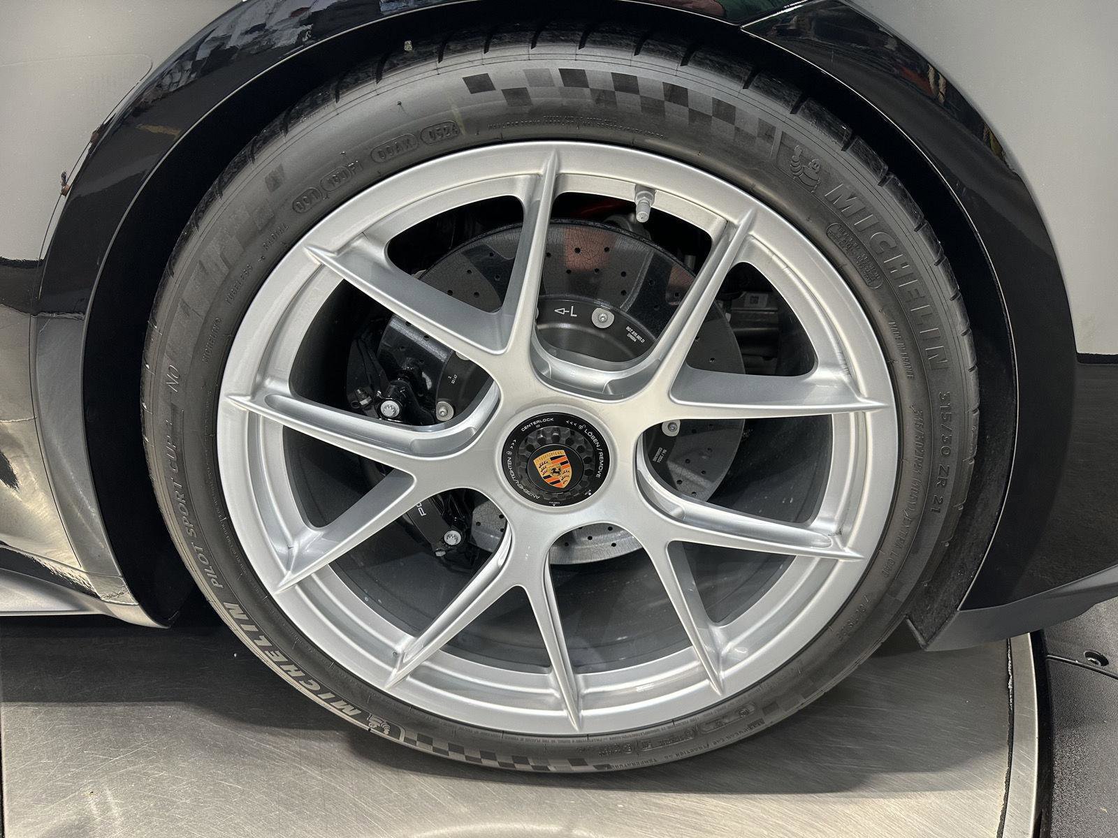Certified 2024 Porsche 911 GT3 RS RWD image 12