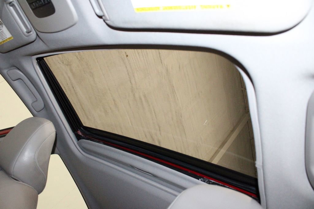 Used 2021 Toyota Camry XSE image 10