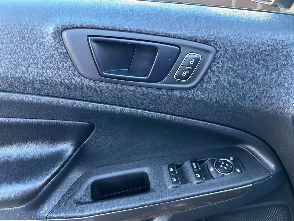 Used 2020 Ford EcoSport SES image 18
