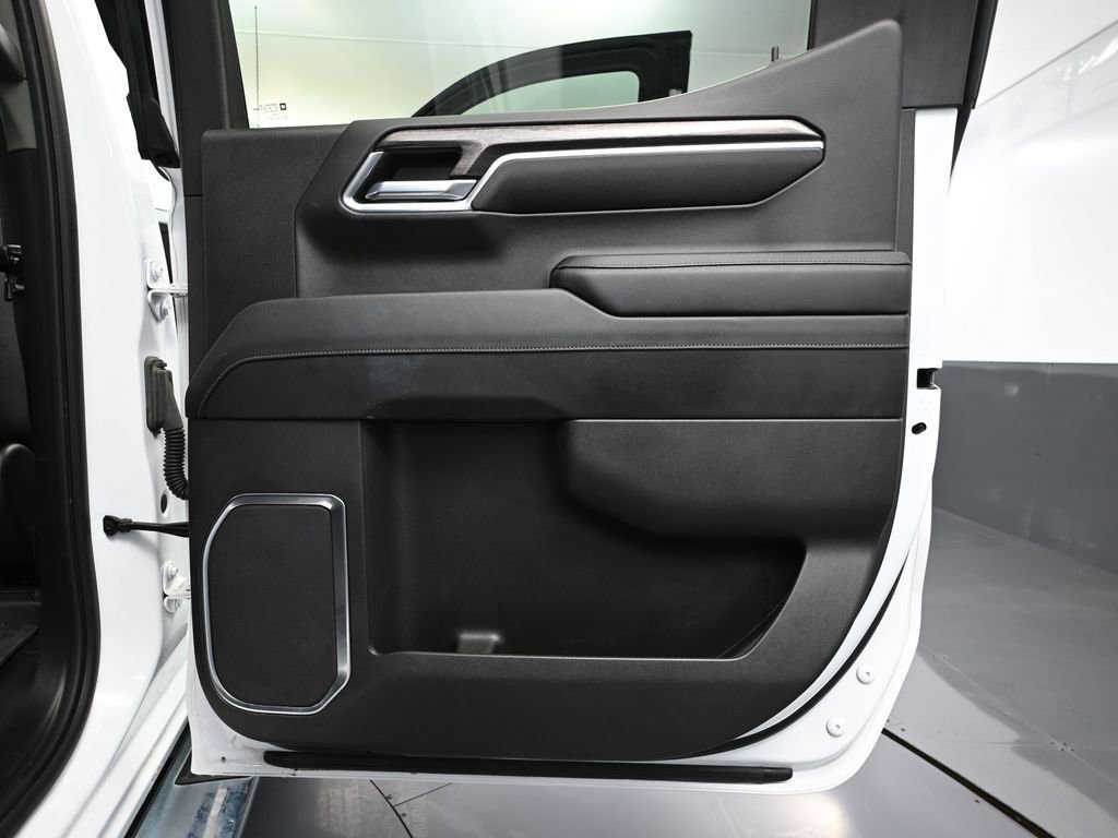 Used 2023 Chevrolet Silverado 1500 LTZ image 48