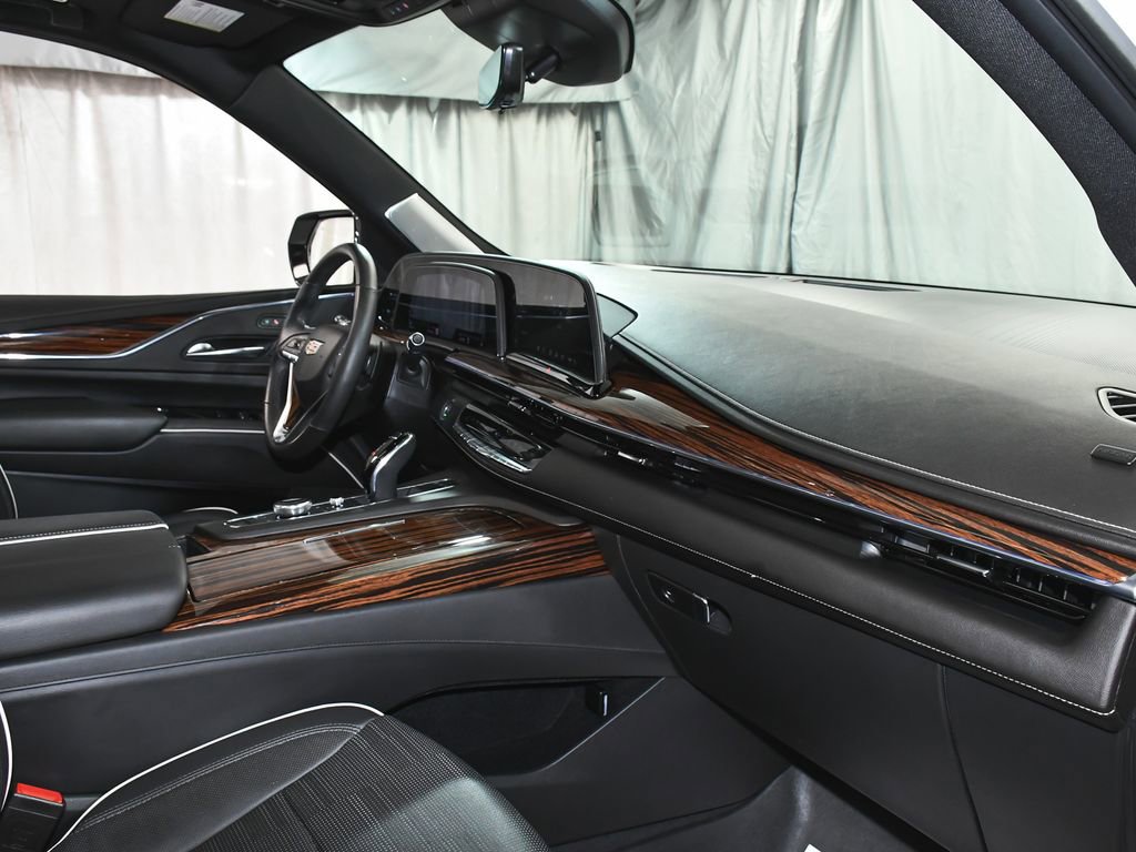 Used 2021 Cadillac Escalade Premium Luxury w/ Driver Assist Tech Package AWD/4WD image 63
