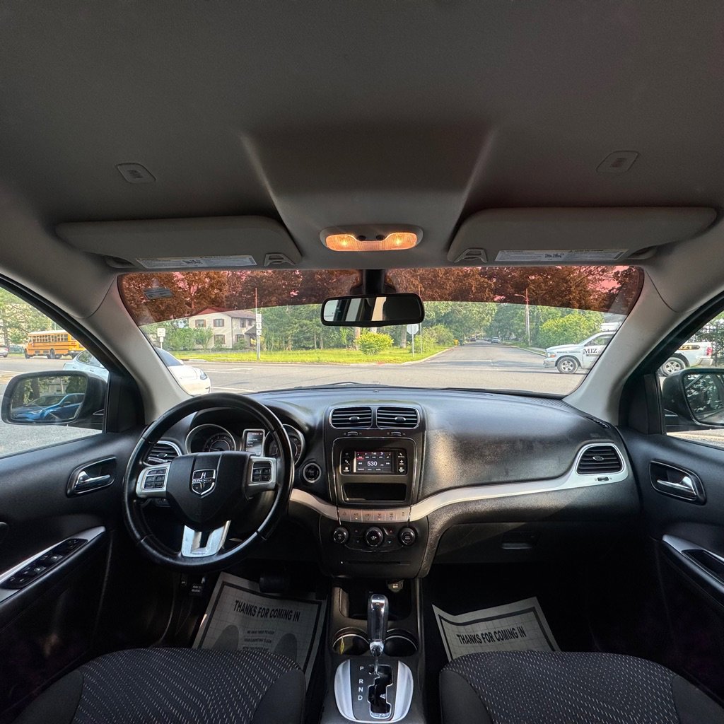 Used 2020 Dodge Journey SE w/ SE Popular Equipment Group image 16