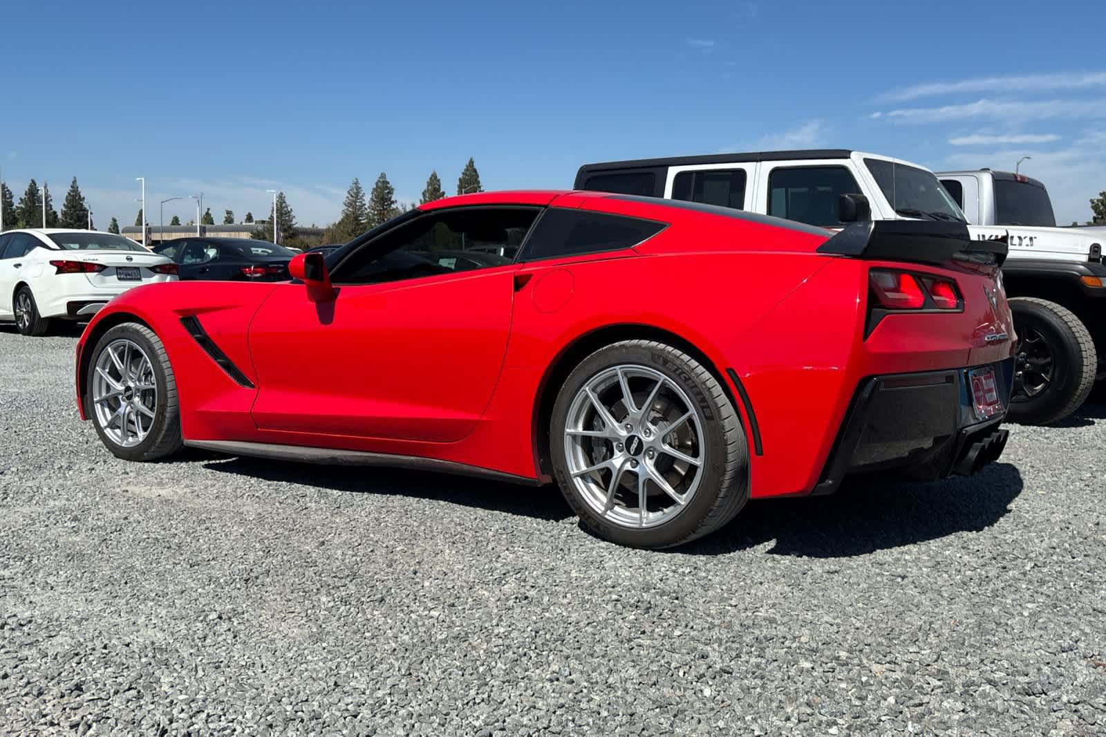 Used 2017 Chevrolet Corvette Stingray Coupe w/ 1LT RWD image 6