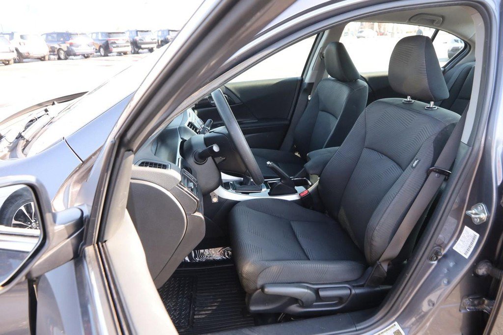 Used 2016 Honda Accord LX image 8