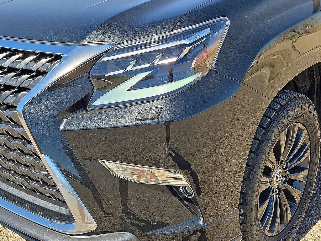 Used 2023 Lexus GX 460 Premium w/ Accessory Package image 10