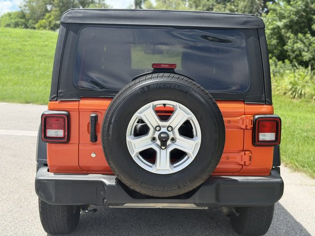 Used 2018 Jeep Wrangler Unlimited Sport S AWD/4WD image 4