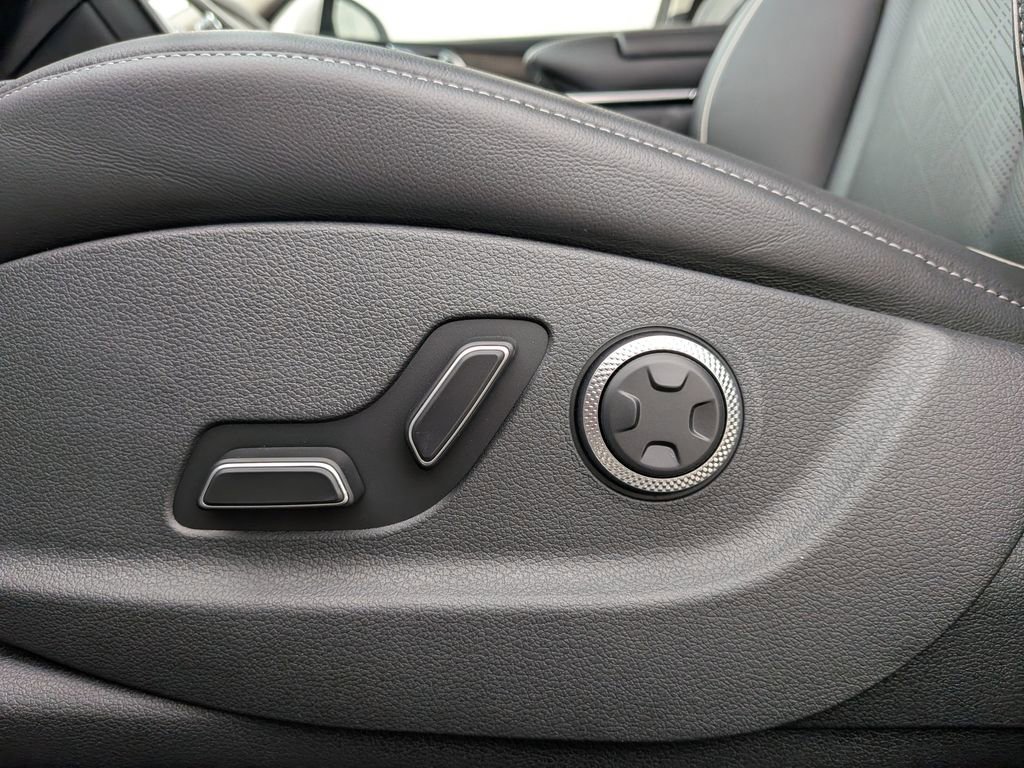 New 2026 Genesis GV80 2.5T Advanced AWD/4WD image 14