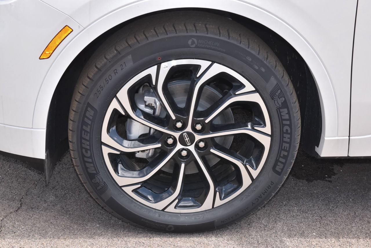 New 2026 Lincoln Nautilus Reserve AWD/4WD image 47