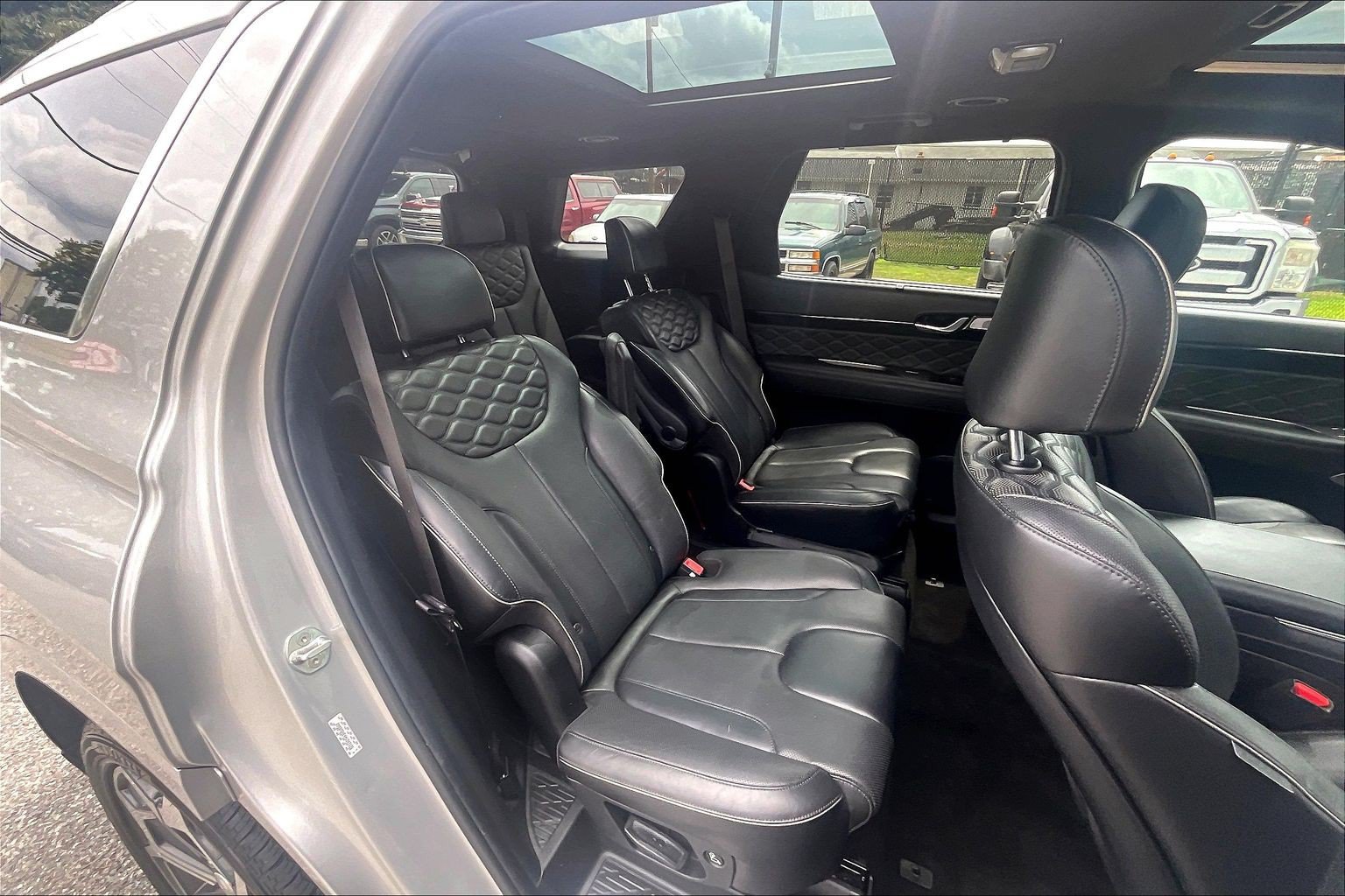 Used 2022 Hyundai Palisade Calligraphy w/ Cargo Package AWD/4WD image 32