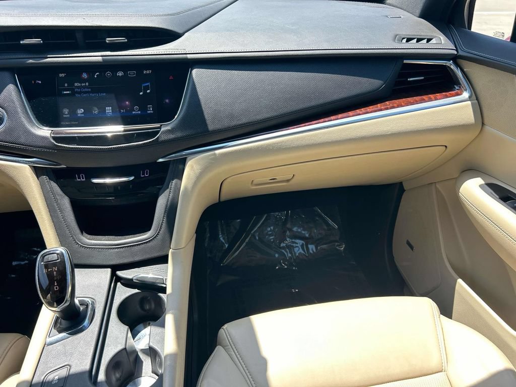 Used 2017 Cadillac XT5 Premium Luxury FWD image 13