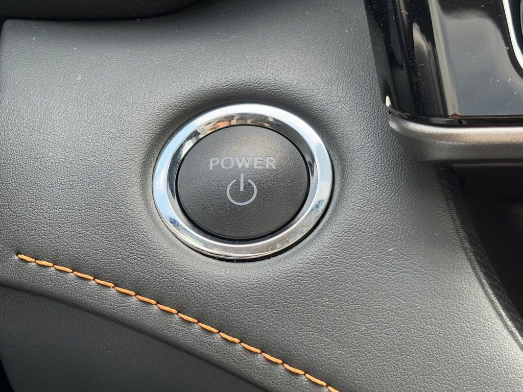 Used 2023 Toyota Highlander Bronze Edition image 13