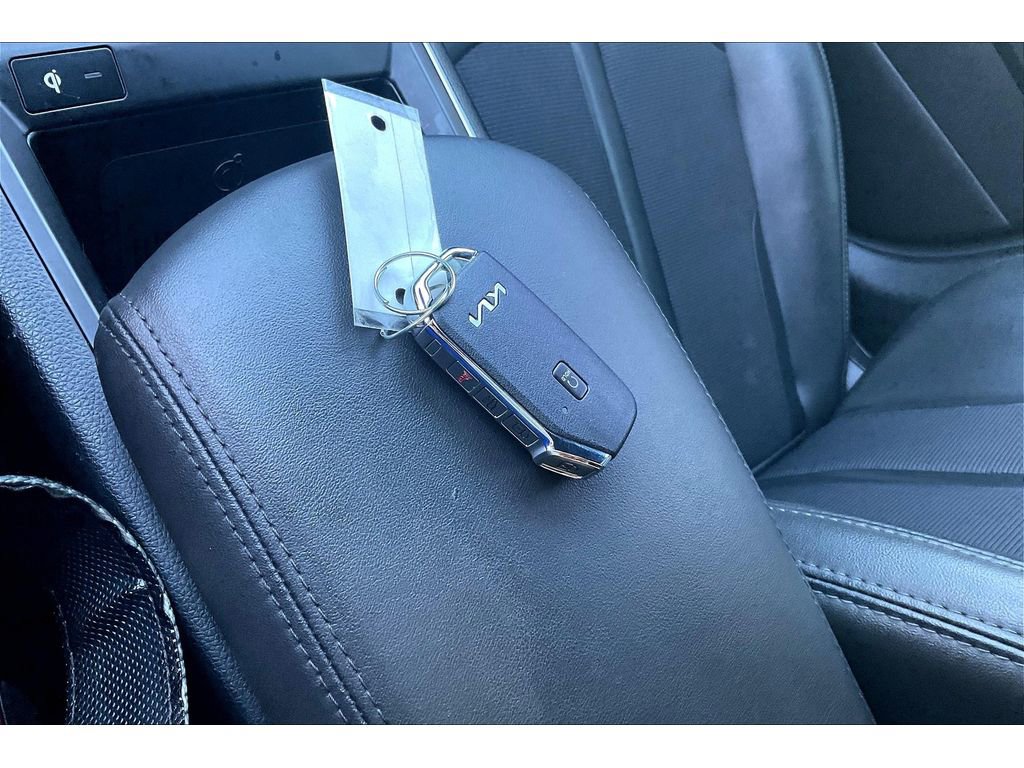 Used 2022 Kia K5 GT-Line w/ GT-Line Awd Premium Package image 10