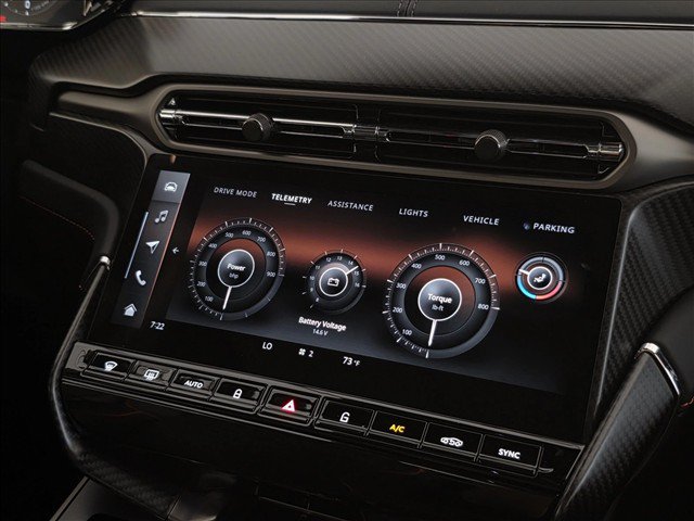 Used 2025 Aston Martin Vanquish RWD image 24