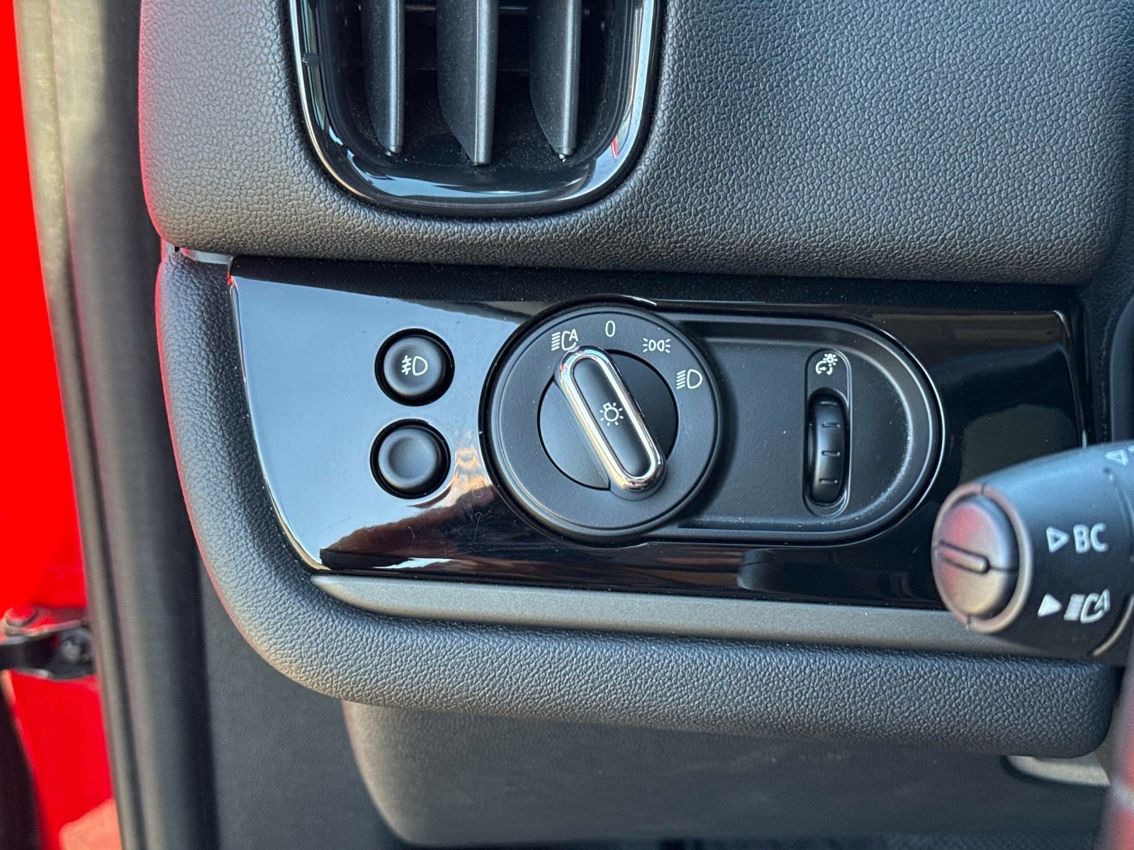 Used 2022 MINI Cooper Countryman S w/ Storage Package image 33