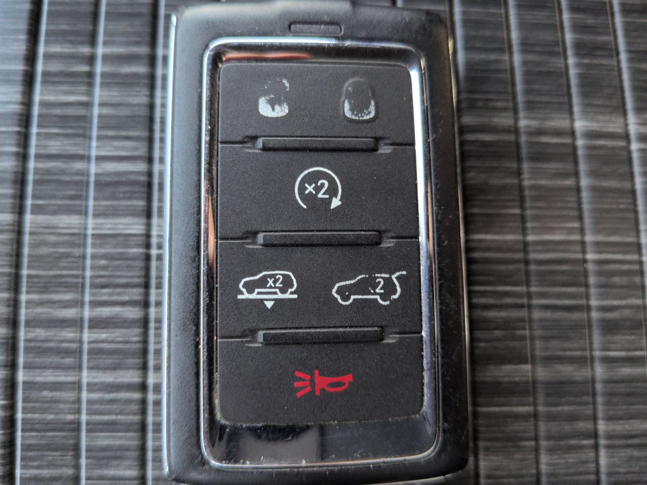 Used 2024 Jeep Wagoneer Series III AWD/4WD image 31
