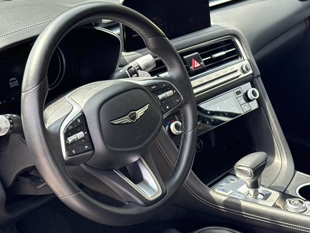 Used 2025 Genesis G70 2.5T AWD/4WD image 17