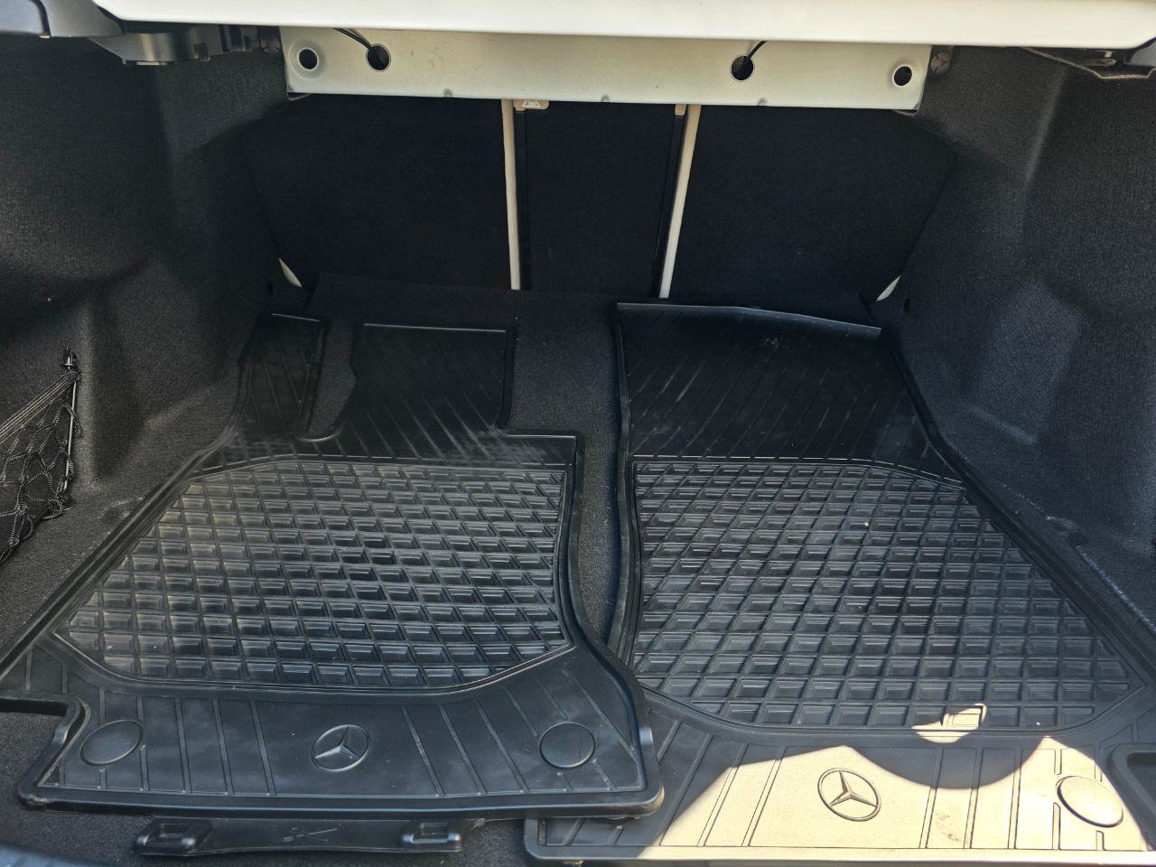 Used 2017 Mercedes-Benz C 300 4MATIC Sedan image 9