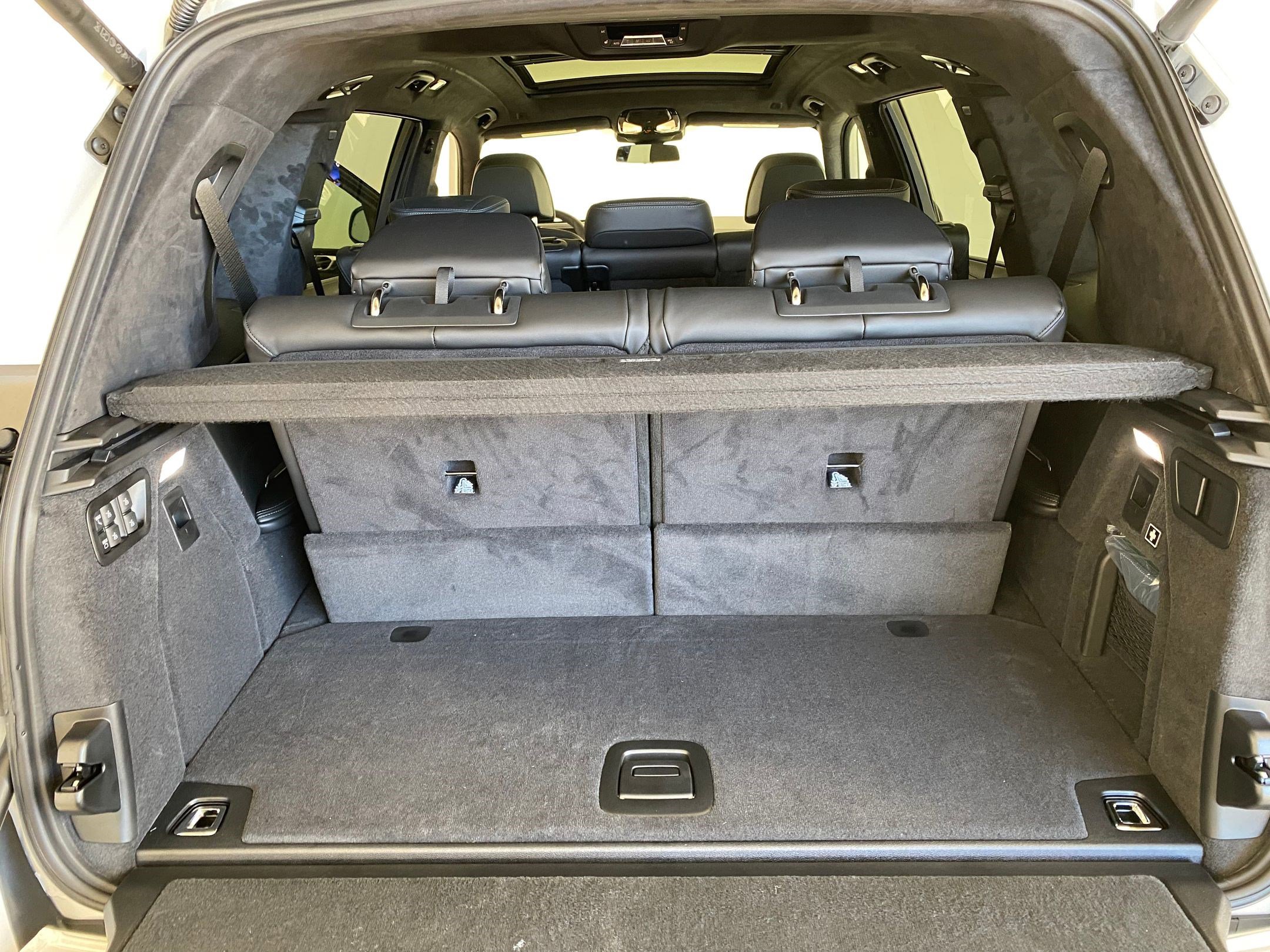 New 2026 BMW ALPINA XB7 image 32