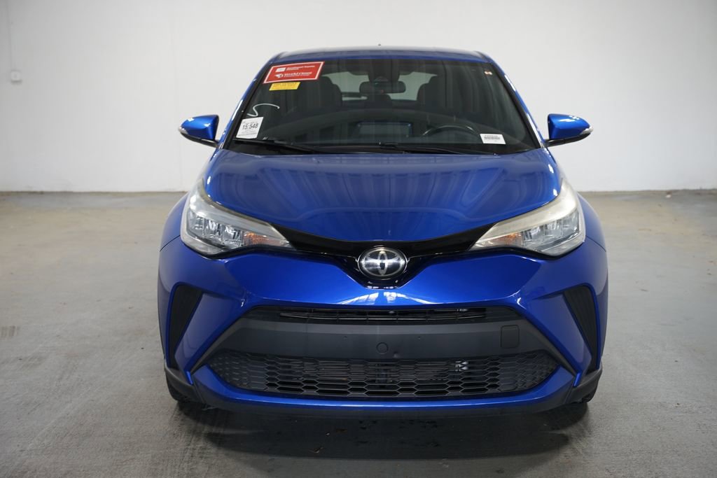 Used 2021 Toyota C-HR XLE FWD image 2