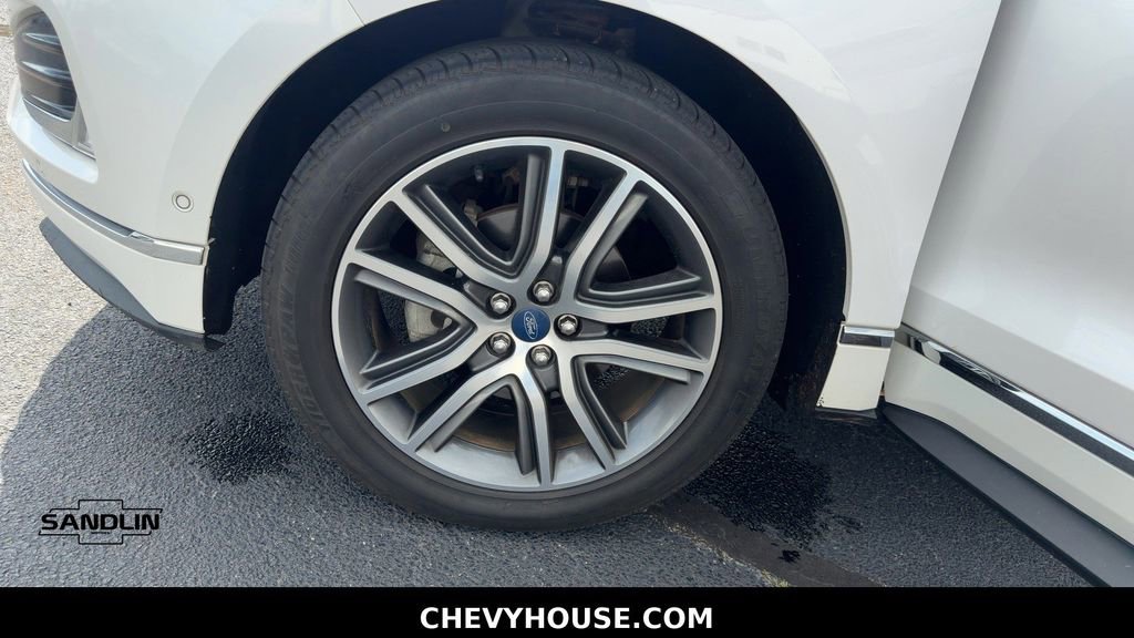 Used 2019 Ford Edge Titanium w/ Equipment Group 301A FWD image 27