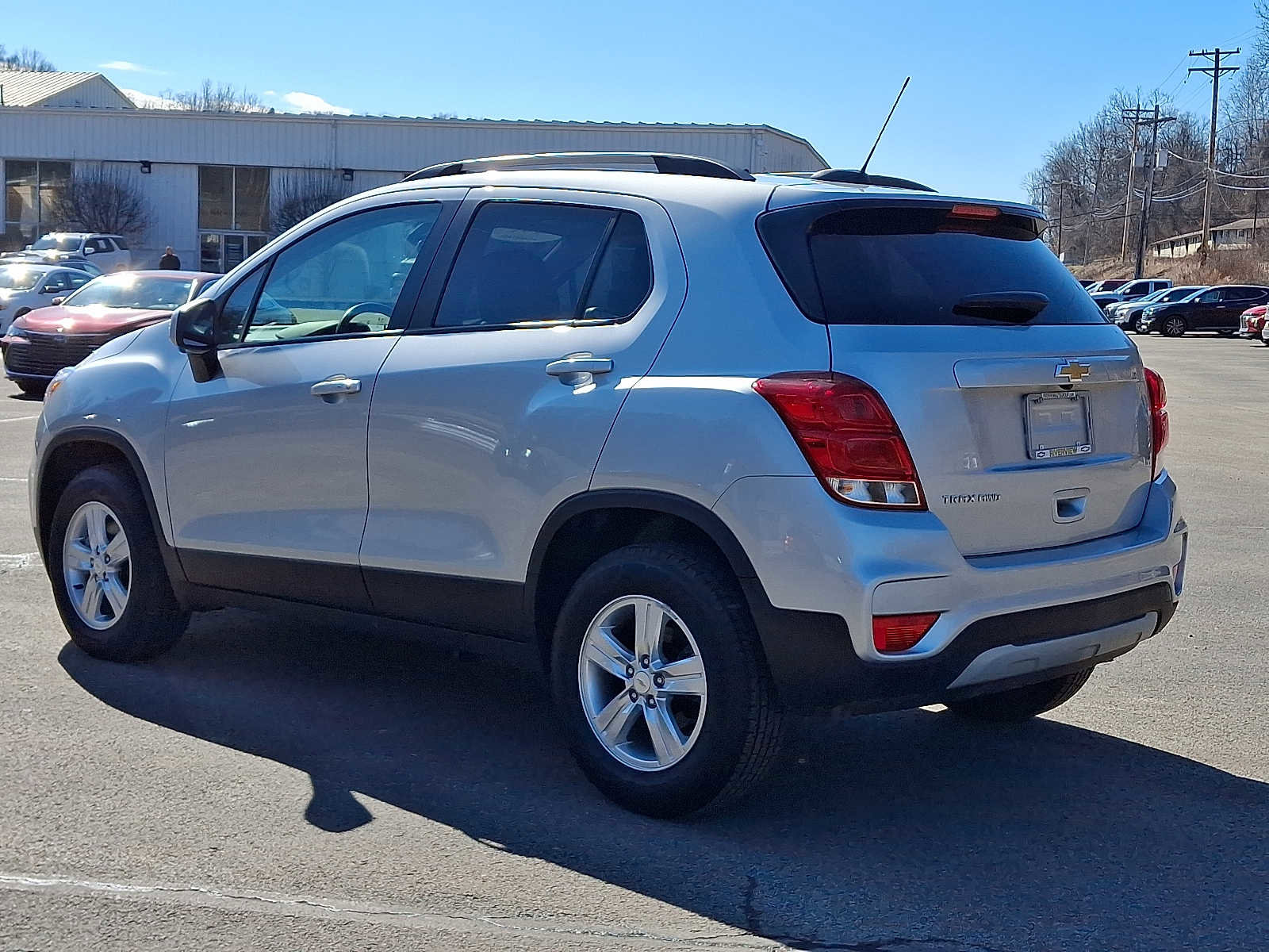 Used 2022 Chevrolet Trax LT w/ LT Convenience Package image 4