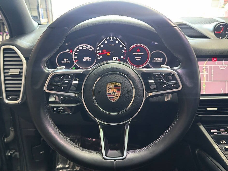 Used 2019 Porsche Cayenne AWD/4WD image 7