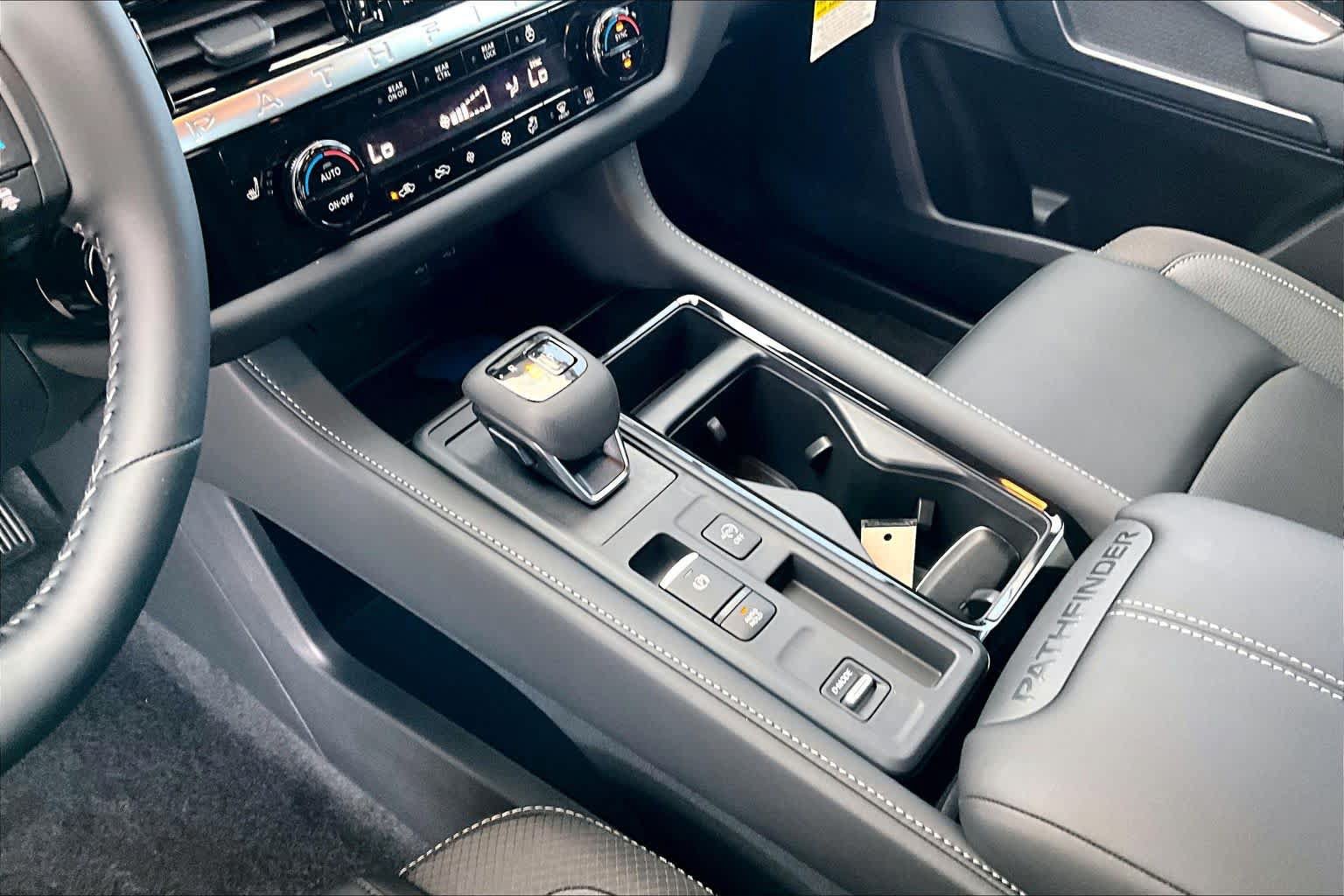 New 2026 Nissan Pathfinder SL FWD image 11