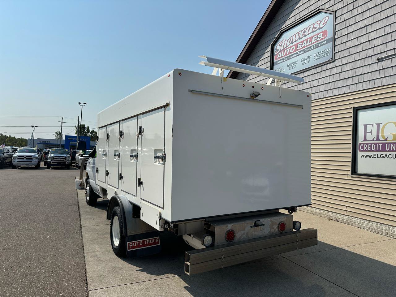 Used 2018 Ford E-450 and Econoline 450 Super Duty w/ Power Windows & Locks Group RWD image 6