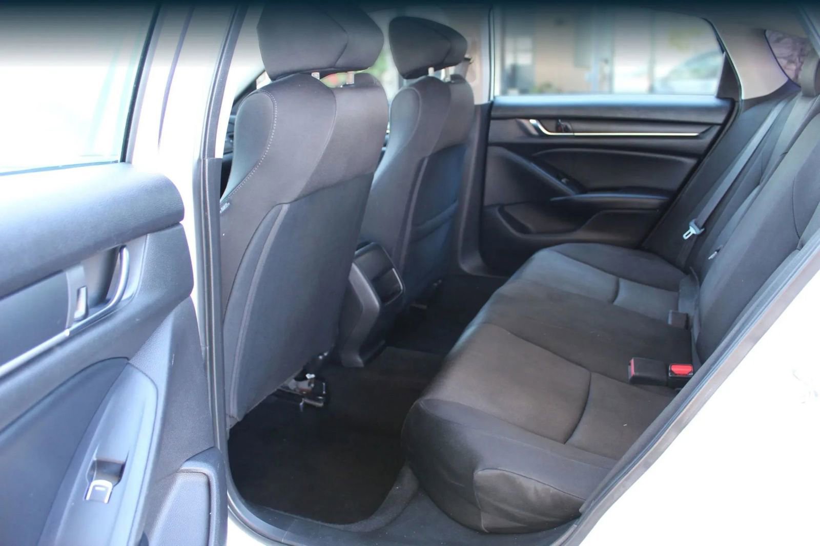 Used 2018 Honda Accord LX image 12