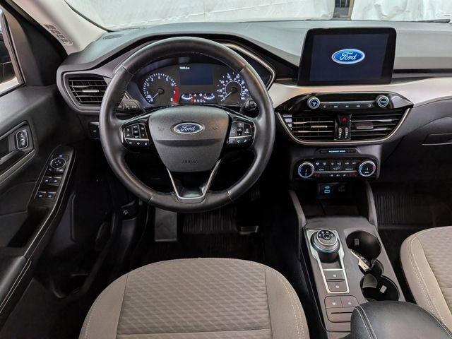 Certified 2022 Ford Escape SE w/ SE Sport Appearance Package image 23