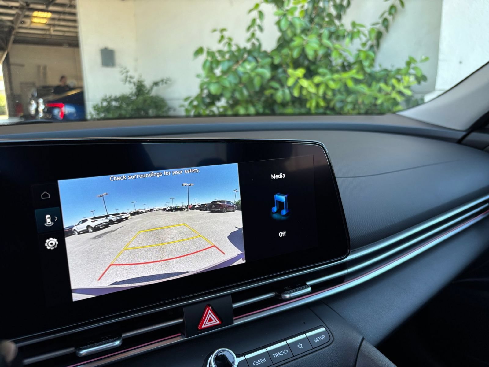 Used 2025 Hyundai Elantra SEL FWD image 24